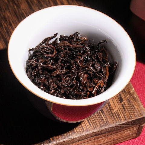 steeped loose pu erh tea leaves